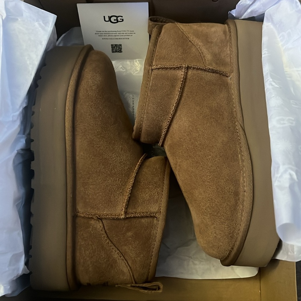 UGG Kids Classic Ultra Mini Platform Chestnut Size 5 5K / W 7